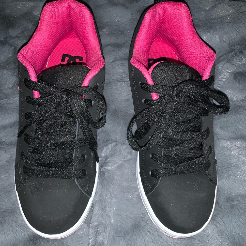 DC shoes